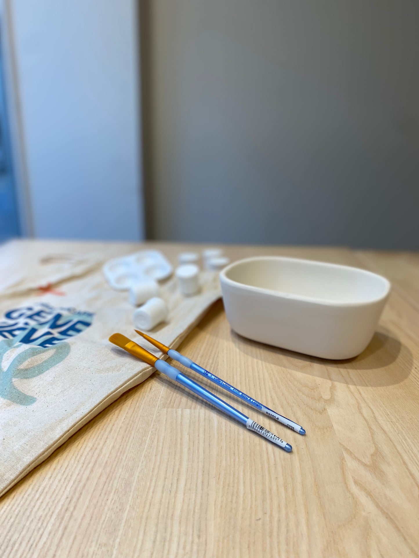 Christmas box - ceramic painting (with firing)